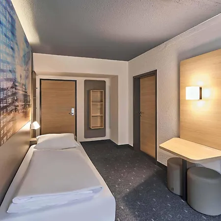 B&B Hotel Köln-Airport-2